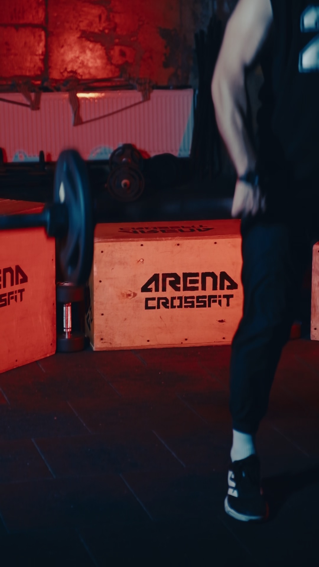 ARENA-BOX-STILL by Hakam Magdea